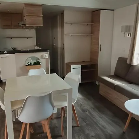 Le Residentiel Camping Sainte-Marie-la-Mer
